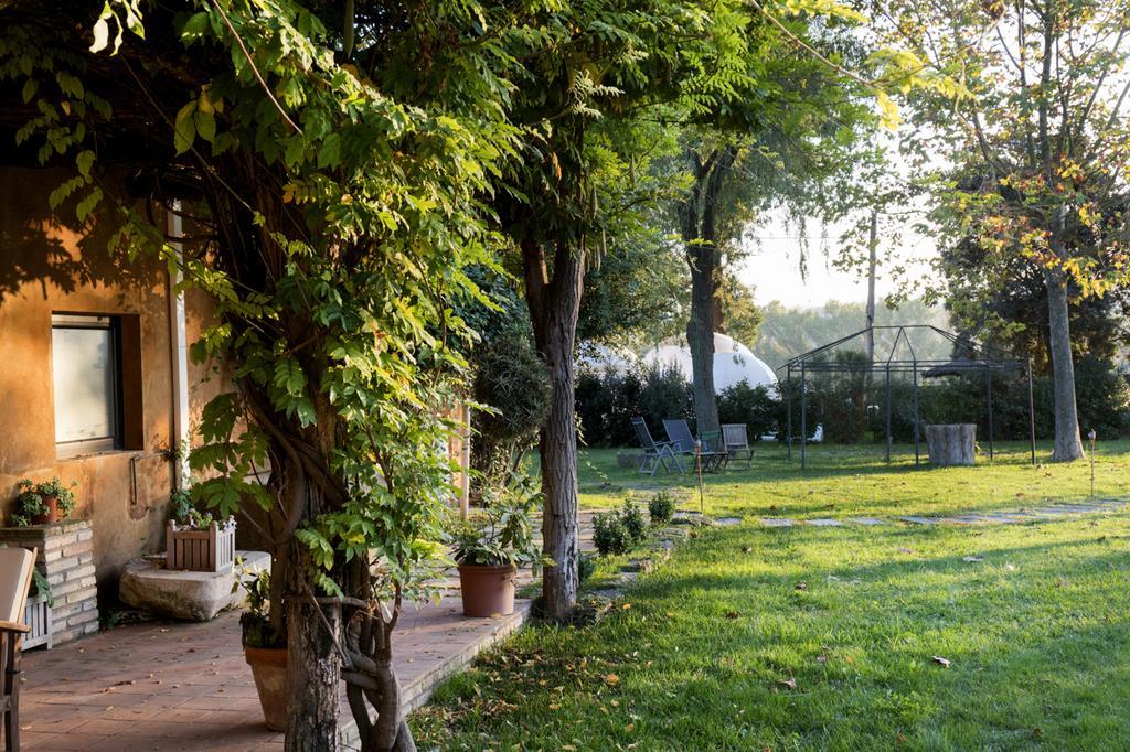 Mil Estrelles Villa Cornellá de Terri Exteriör bild