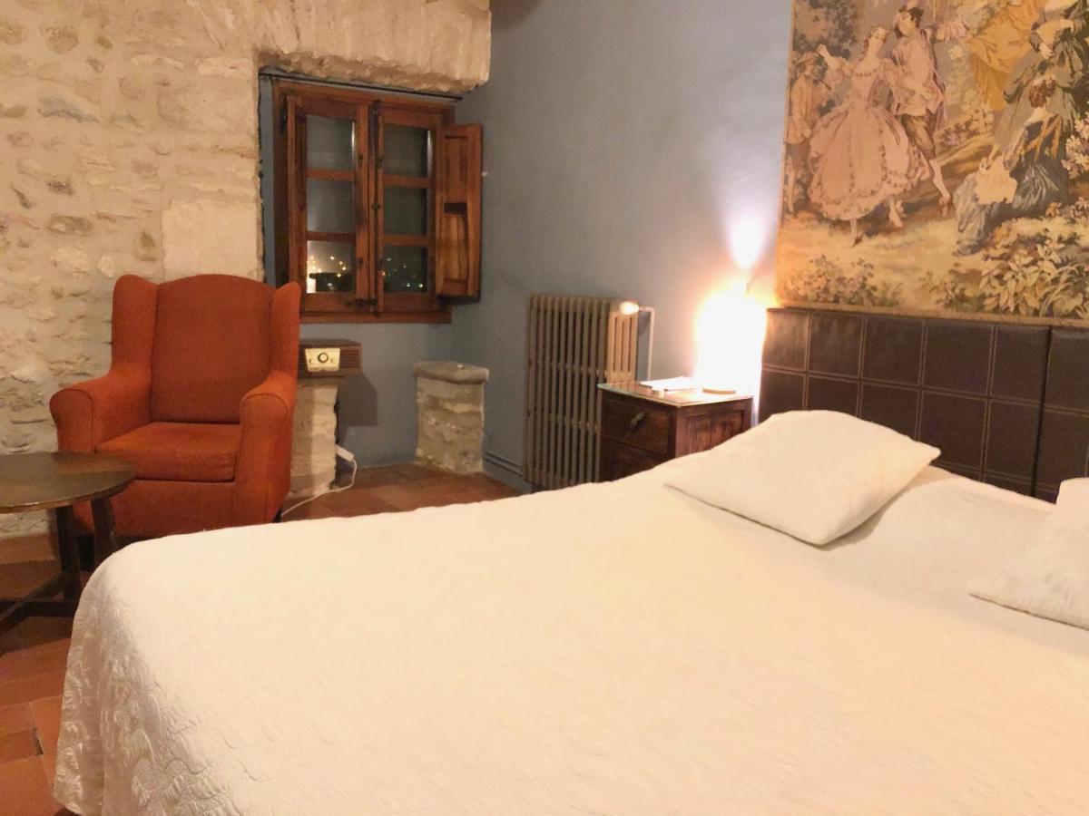 Mil Estrelles Villa Cornellá de Terri Exteriör bild